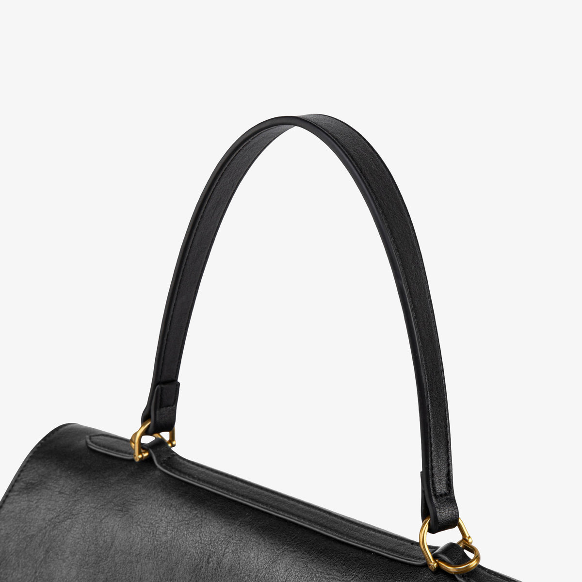 Ciara Essential